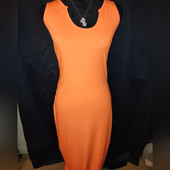 Dresses & Skirts - Elegant Orange Sleeveless Maxi Dress